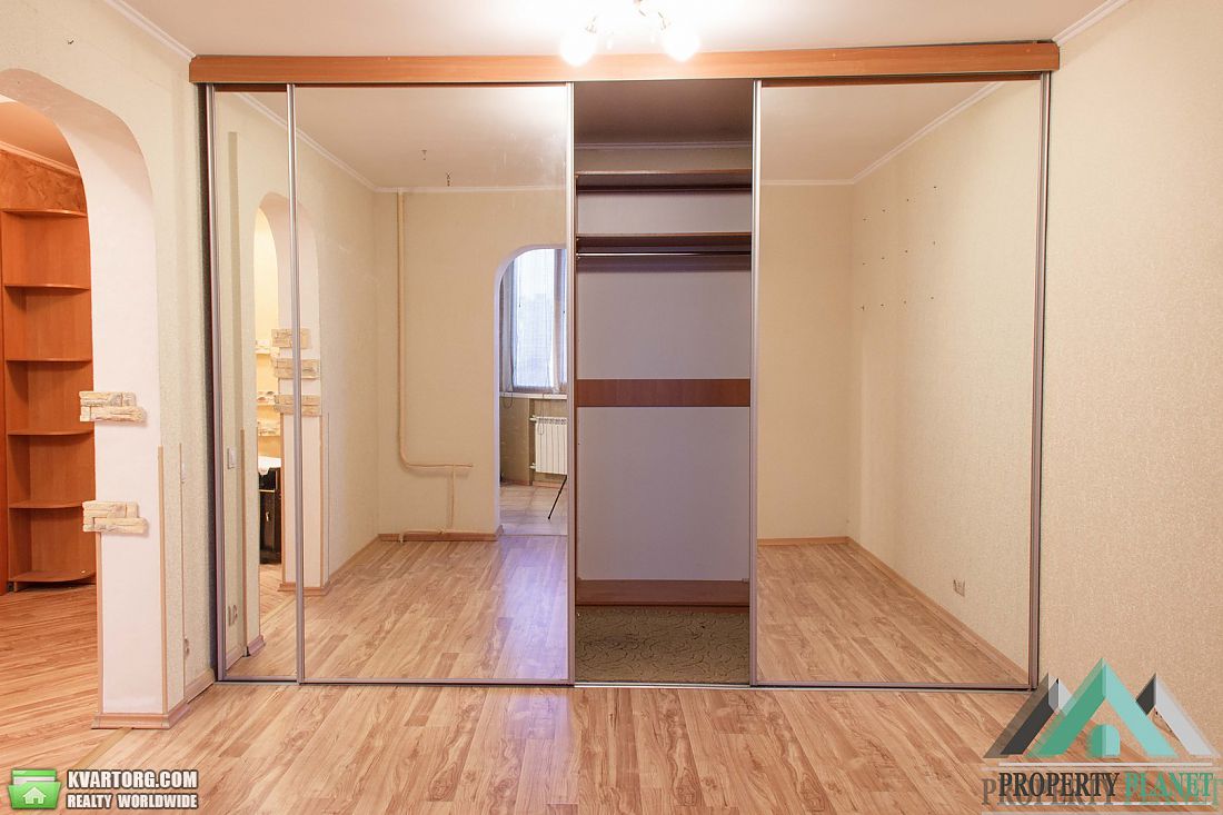 Rent out 4-room apartment. Киев, Вишняковская — photo 7