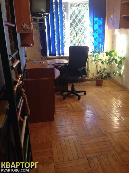 Rent out 2-room apartment. Одесса,  Краснова — photo 1