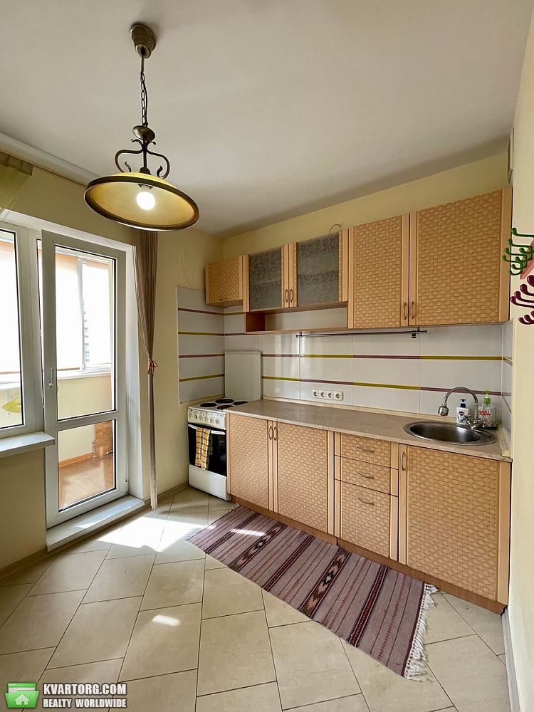 Rent out 1-room apartment. Киев,  Ахматовой — photo 2