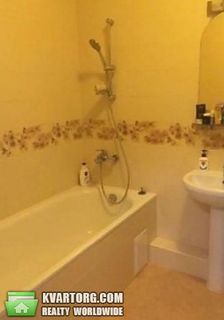 Rent out 1-room apartment. Киев,  Жилянская — photo 6
