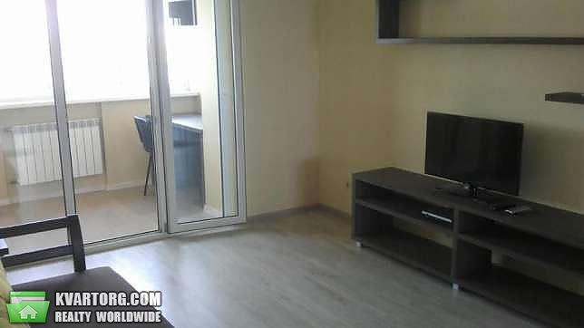 Rent out 1-room apartment. Киев,  Вишняковская — photo 2