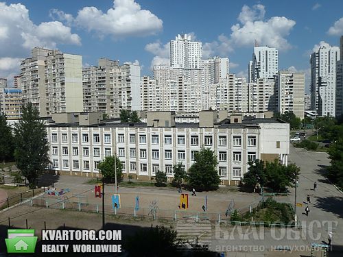 Sell 4-room apartment. Киев, Срибнокильская — photo 9