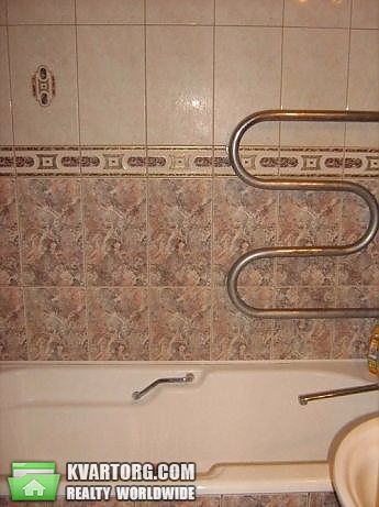 Rent out 2-room apartment. Киев,  Уманская — photo 4