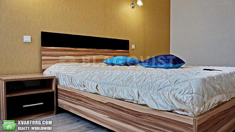 Rent out 2-room apartment. Киев,  Антоновича — photo 1