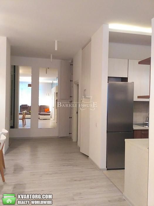 Rent out 2-room apartment. Киев, Дегтярная — photo 8