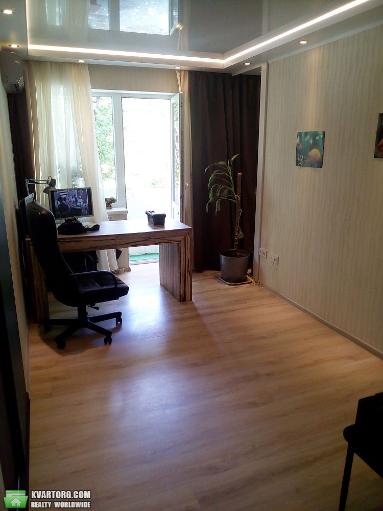 Rent out 2-room apartment. Киев,  Ольжича — photo 5