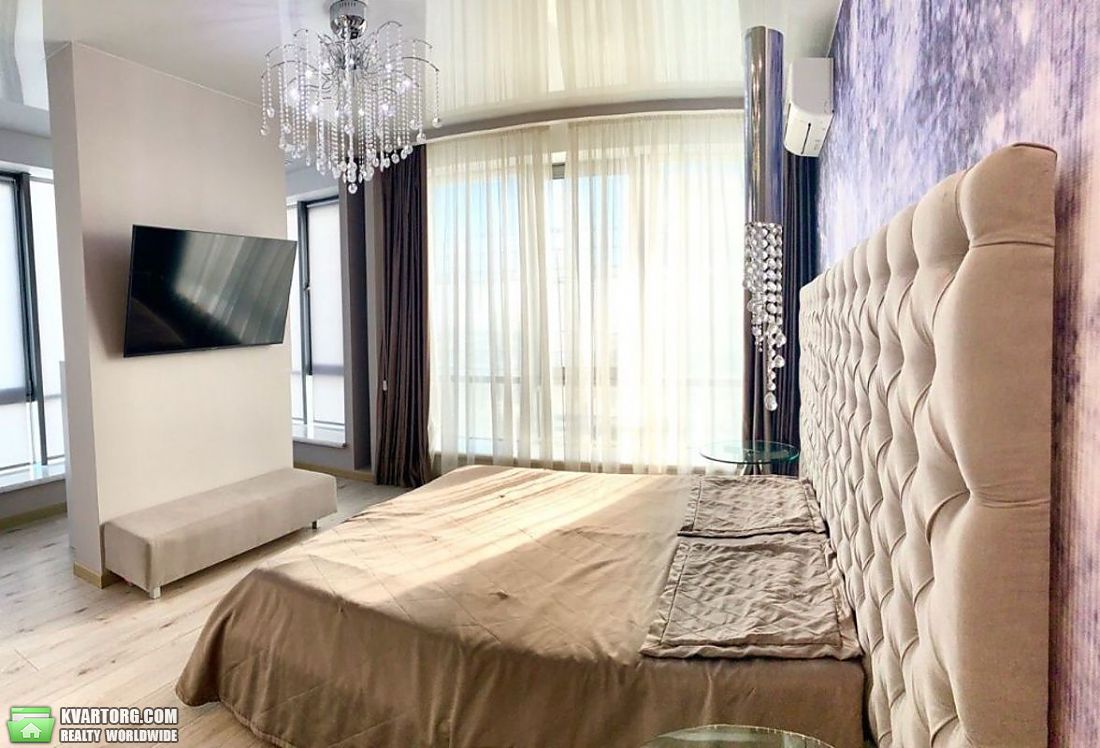 Sell 3-room apartment. Киев,  Днепровская наб — photo 4