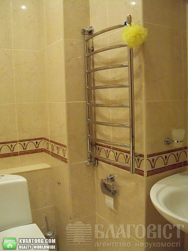 Rent out 3-room apartment. Киев,  Введенская — photo 9