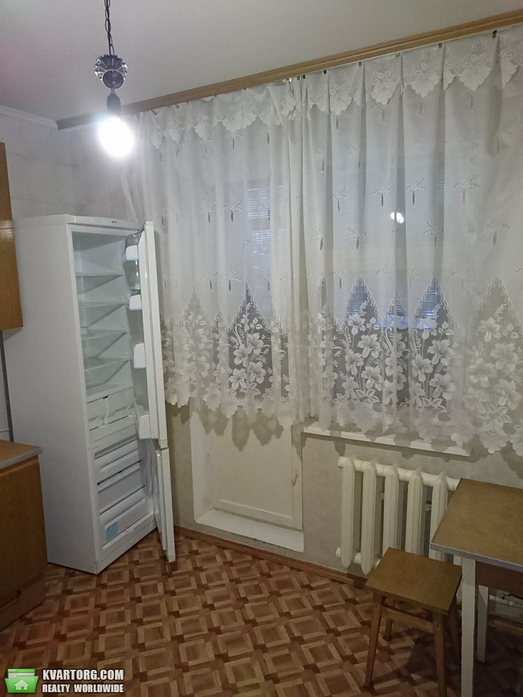 Rent out 2-room apartment. Киев,  Вишняковская — photo 9
