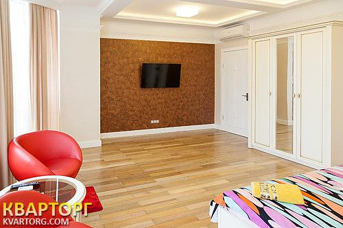 Sell 4-room apartment. Киев,  Старонаводницкая — photo 1