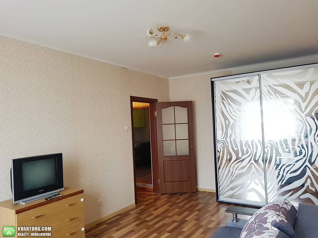 Rent out 1-room apartment. Киев, Чавдар — photo 9