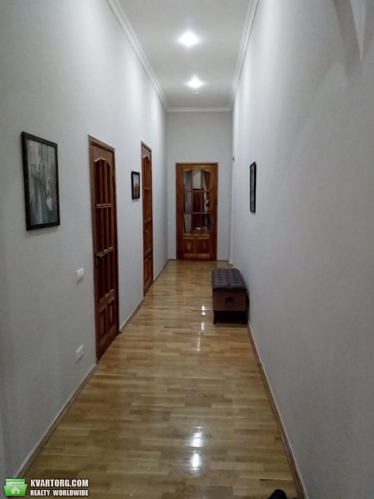 Rent out 3-room apartment. Киев,  Малая Житомирская — photo 6