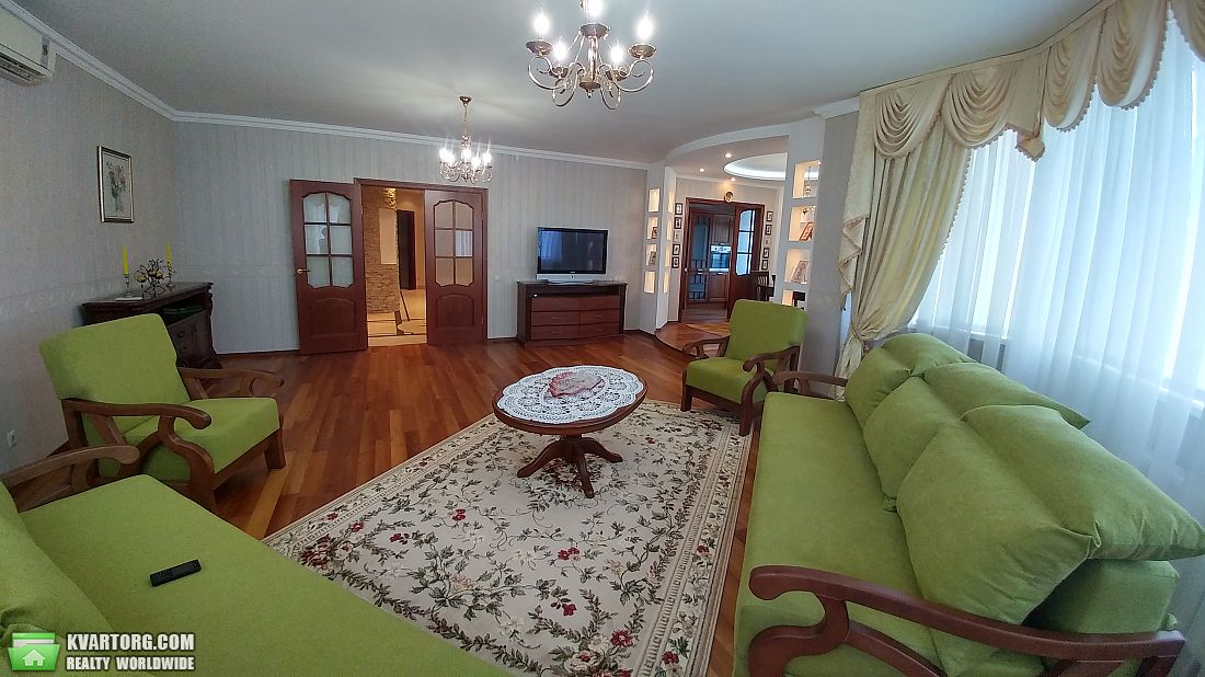 Rent out 4-room apartment. Киев,  Окипной — photo 2