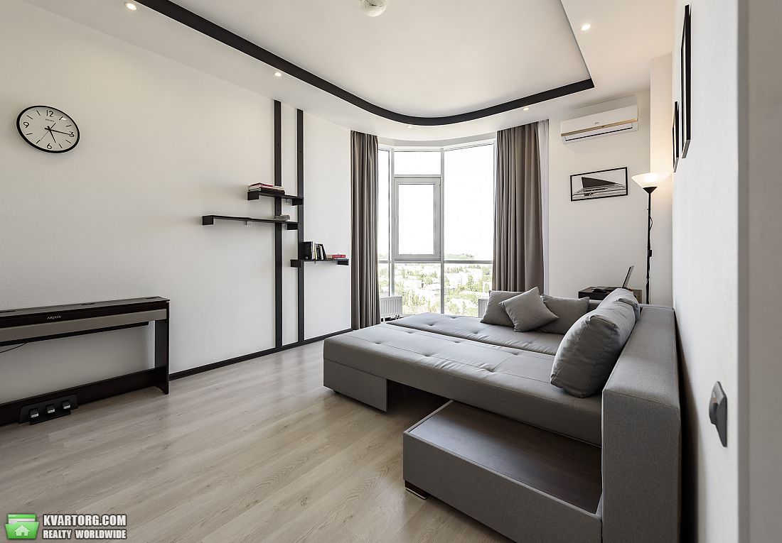 Rent out 1-room apartment. Киев,  Драгомирова — photo 2