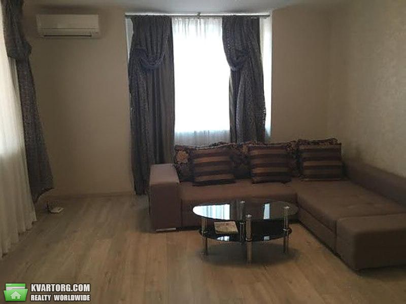 Rent out 3-room apartment. Киев,  Димитрова — photo 1