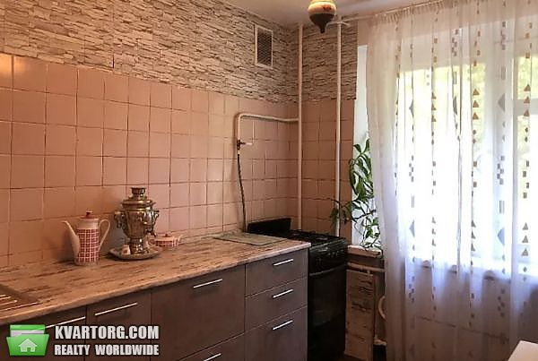 Sell 2-room apartment. Киев,  Автозаводская — photo 1