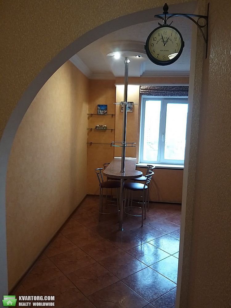 Rent out 2-room apartment. Киев,  Драгоманова — photo 2