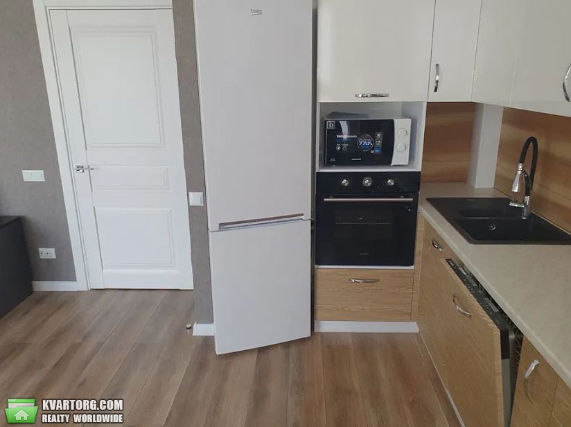 Rent out 3-room apartment. Львов, Хлібна — photo 2