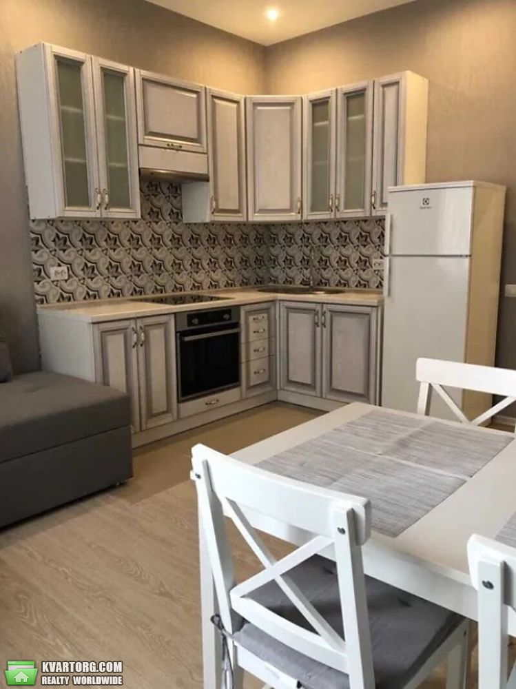 Rent out 1-room apartment. Киев,  Лабораторный пер — photo 2