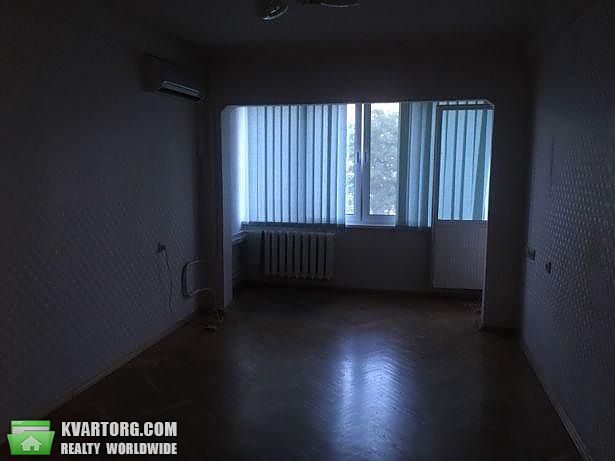 Rent out 2-room apartment. Киев,  Энтузиастов — photo 2