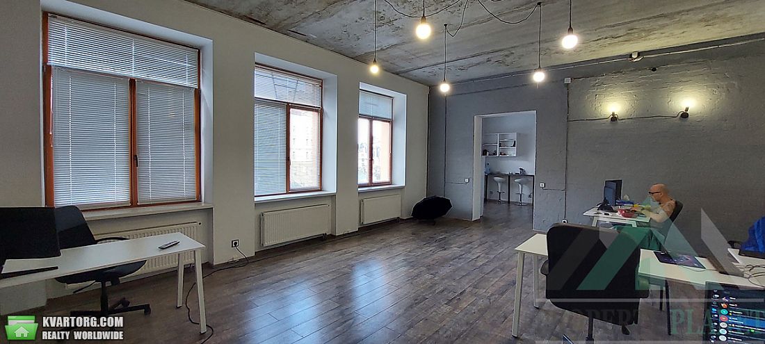 Rent out office. Киев,  Дегтярная — photo 1