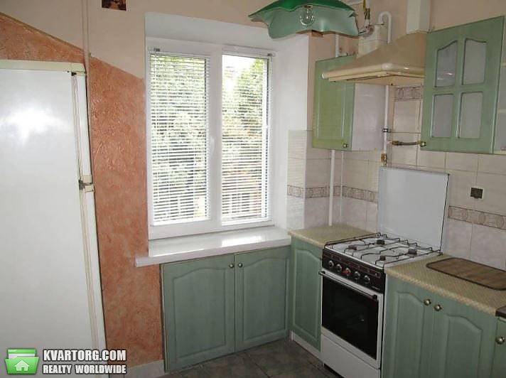 Rent out 1-room apartment. Львов,  Івасюка — photo 3