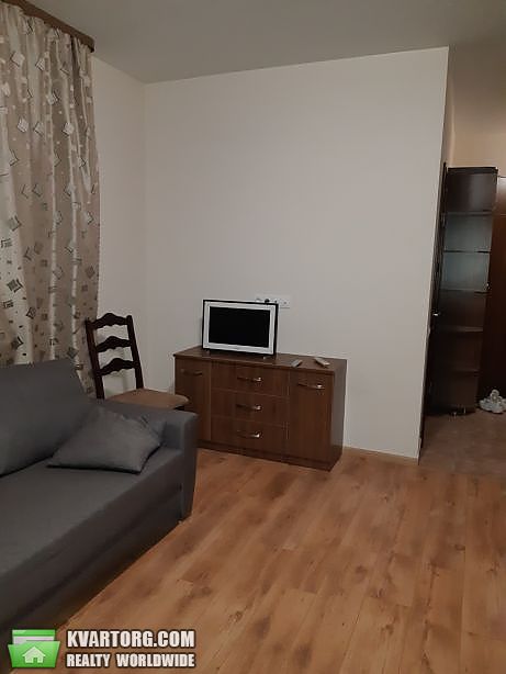 Rent out 1-room apartment. Киев,  Мира пр — photo 5