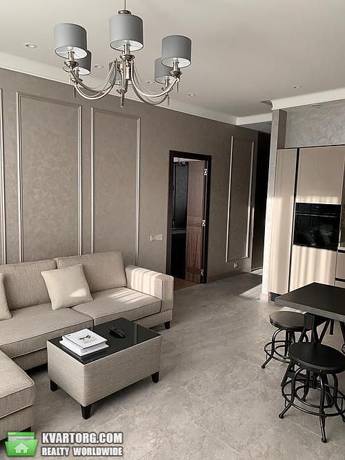 Rent out 2-room apartment. Киев,  Саксаганского — photo 3