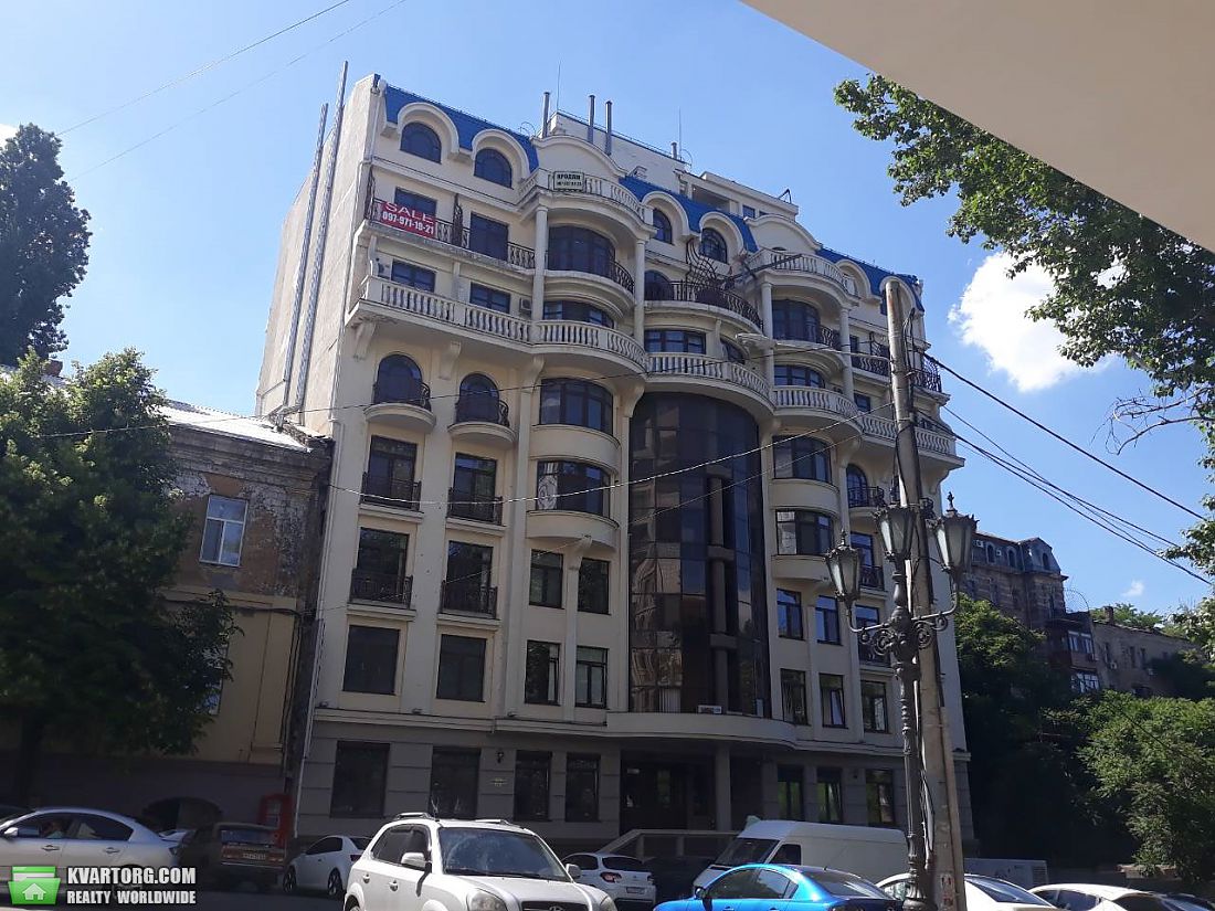 Sell 3-room apartment. Одесса, Военный спуск — photo 1