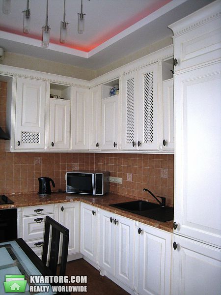 Rent out 2-room apartment. Киев,  Шота Руставели — photo 2