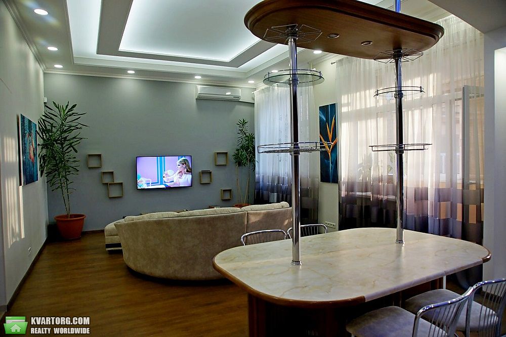 Rent out 3-room apartment. Киев, Антоновича — photo 8