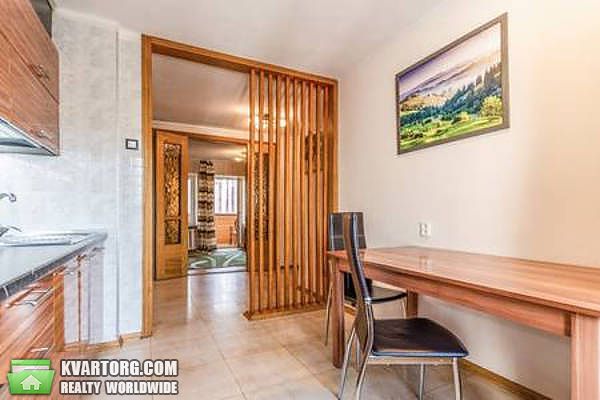 Rent out 2-room apartment. Киев,  Андреевская — photo 2