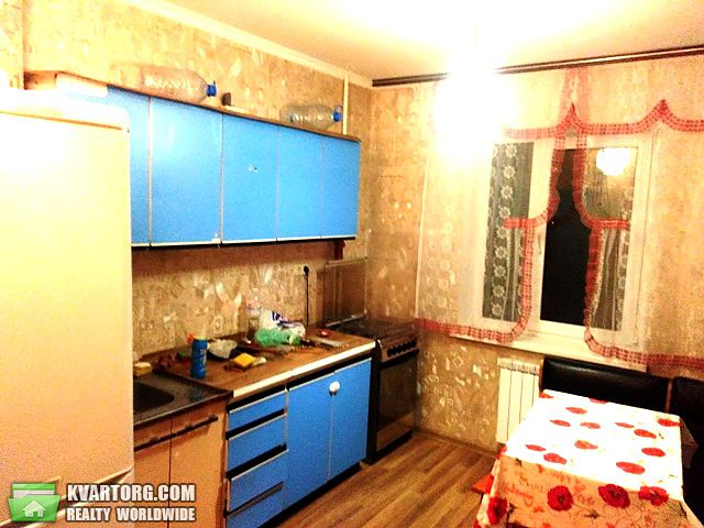 Rent out 3-room apartment. Киев,  Тростянецкая — photo 1