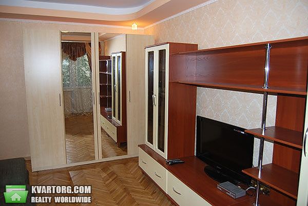 Rent out 2-room apartment. Киев,  Глебова — photo 6