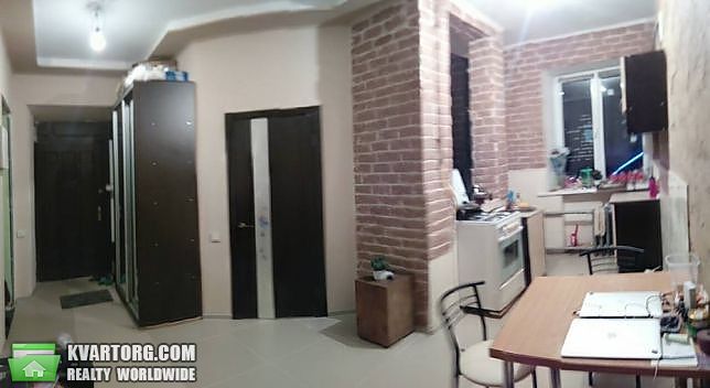 Sell 2-room apartment. Киев,  Братская — photo 2