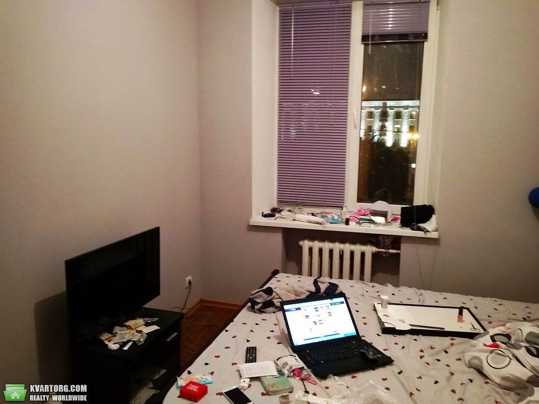 Sell 2-room apartment. Днепропетровск,  Петровского площадь — photo 3