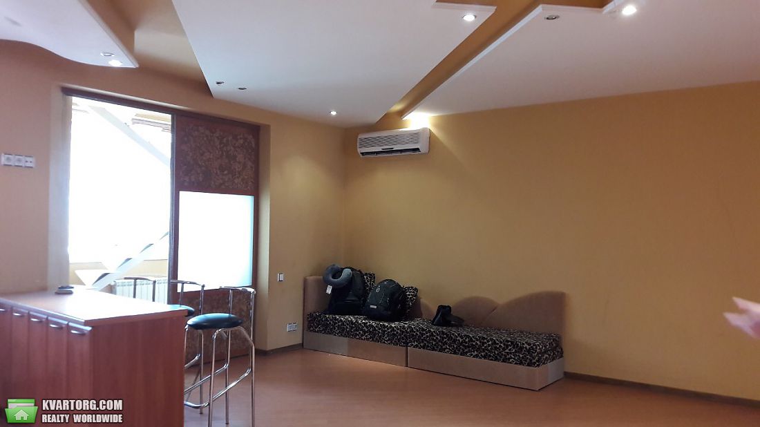 Rent out office. Киев,  Бажана — photo 2