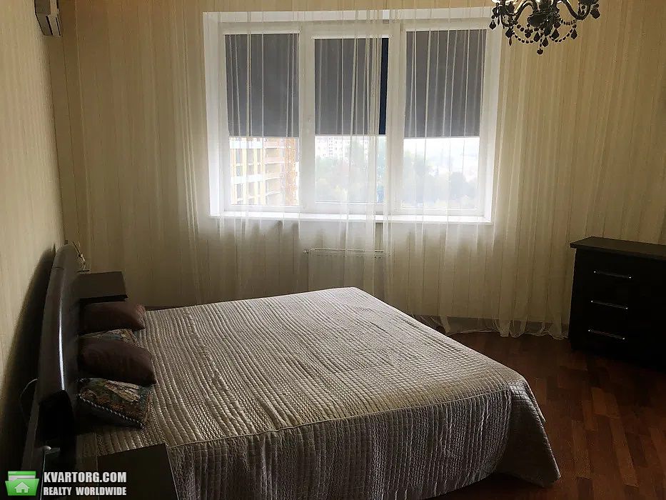 Rent out 2-room apartment. Львов, Чорновола — photo 10