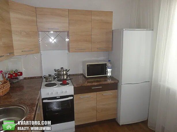 Rent out 2-room apartment. Киев,  Подгорная — photo 5