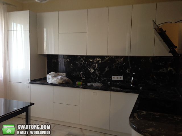 Rent out 2-room apartment. Киев,  Туманяна — photo 3