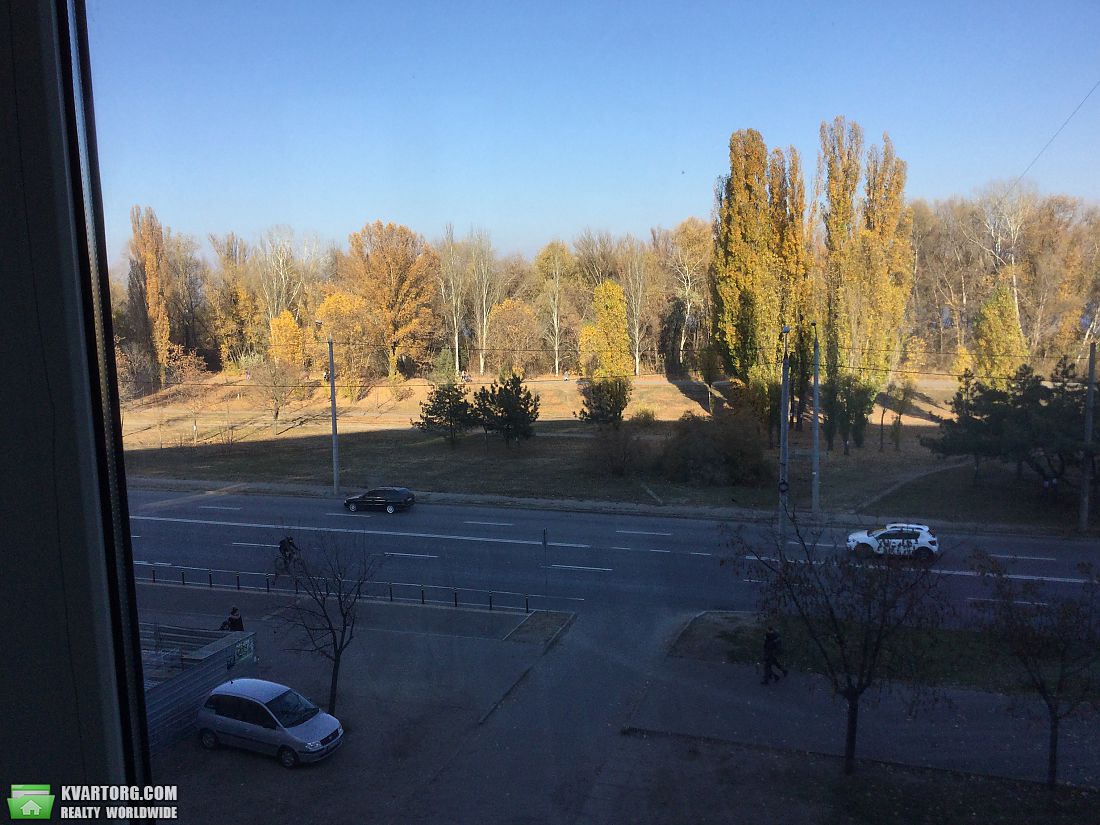 Sell 4-room apartment. Днепропетровск, Набережная Победы — photo 8