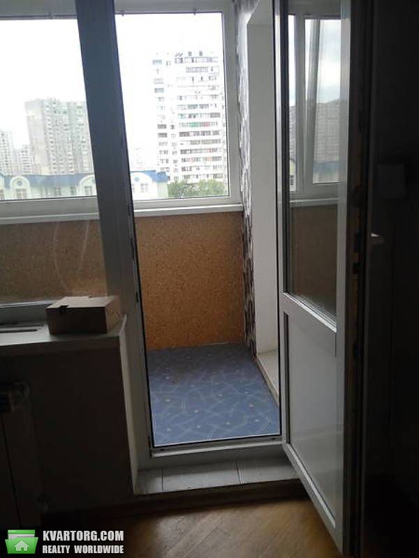 Sell 2-room apartment. Киев,  Лисковская — photo 9