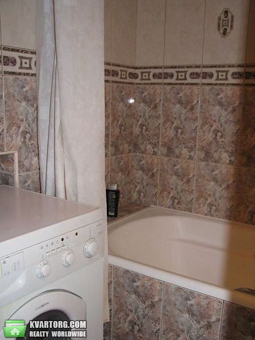 Rent out 2-room apartment. Киев, Уманская — photo 2