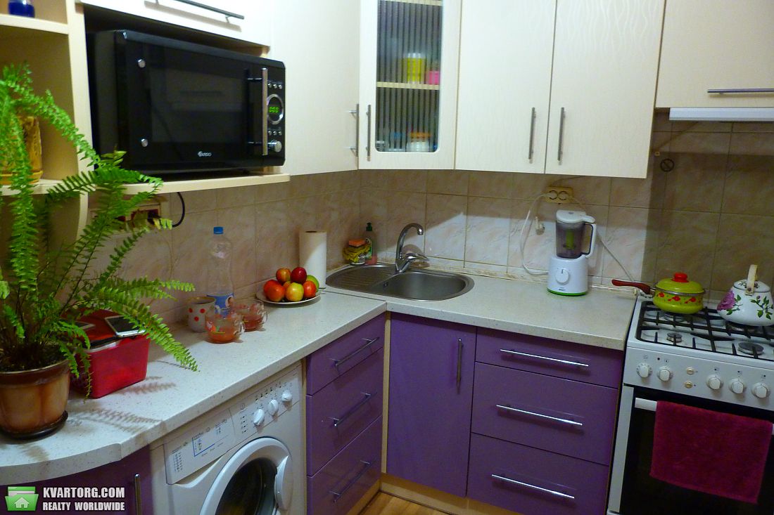 Sell 2-room apartment. Киев,  Пражская — photo 3