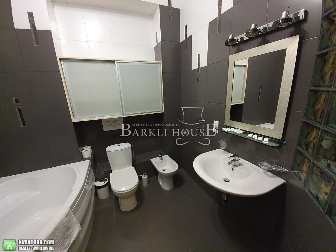 Rent out 4-room apartment. Киев,  Городецкого — photo 2