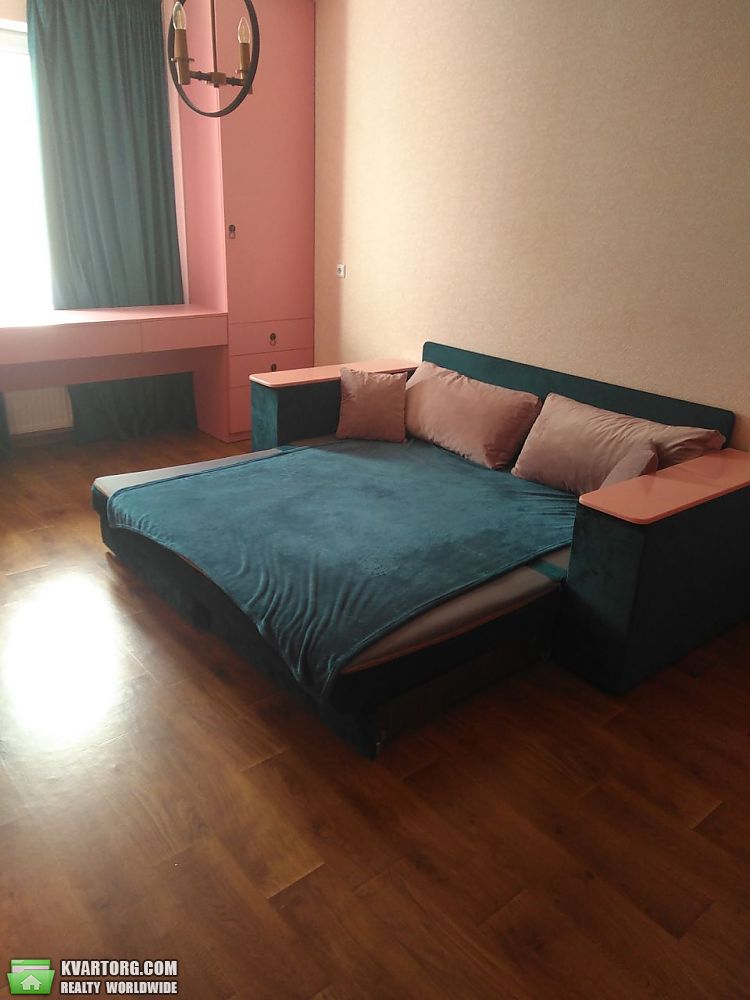 Rent out 1-room apartment. Киев, Данченко Сергея — photo 4