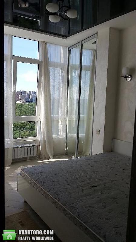 Rent out 2-room apartment. Киев, сикорского — photo 7