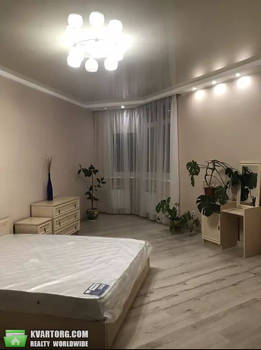 Rent out 1-room apartment. Киев, Западинська — photo 3