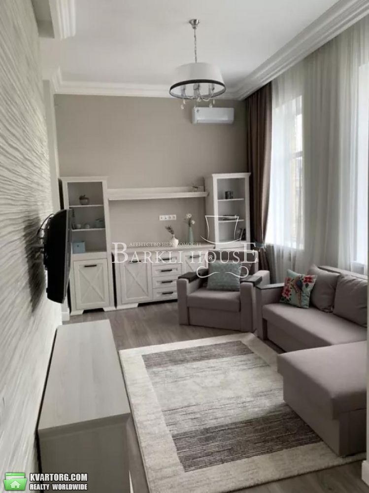 Rent out 2-room apartment. Киев,  Пирогова — photo 7