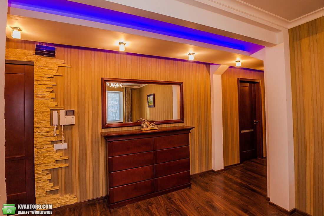 Sell 3-room apartment. Днепропетровск, Братьев Трофимовых — photo 2